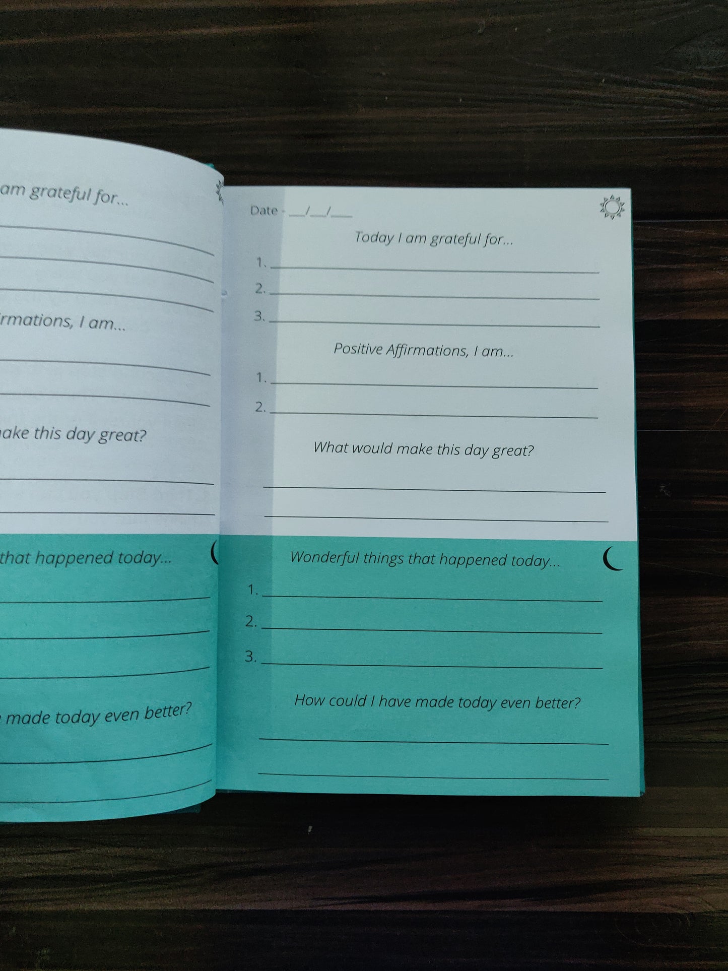 5 Minute Gratitude Journal - A Happier You in 5 Minutes a Day (Blue Colour)